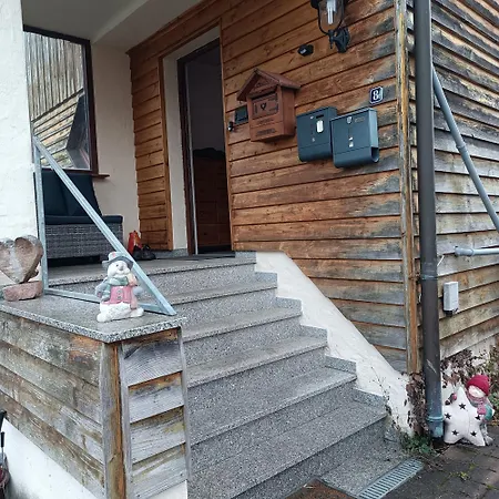 Haus Neckarblick * Haßmersheim